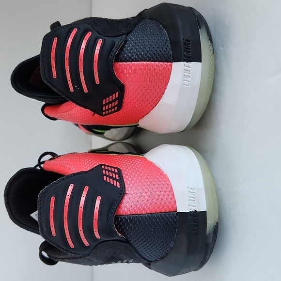 Adidas Dame 6 sneakers - Picture 4 of 7